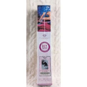 Diamond Art Club "Black and White" 32 cm x 45 cm Round BNIB